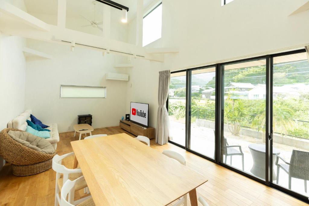 Itoshima House | 海沿いの1日1組限定の貸切別荘 Smile Itoshima Stay