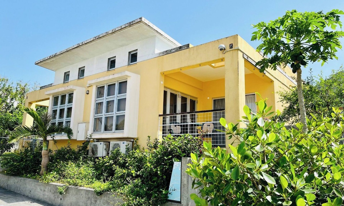 Kabira Cottage | A secluded stay surrounded by nature Equipped with a Karimoku bed Room A/Ishigaki Okinawa