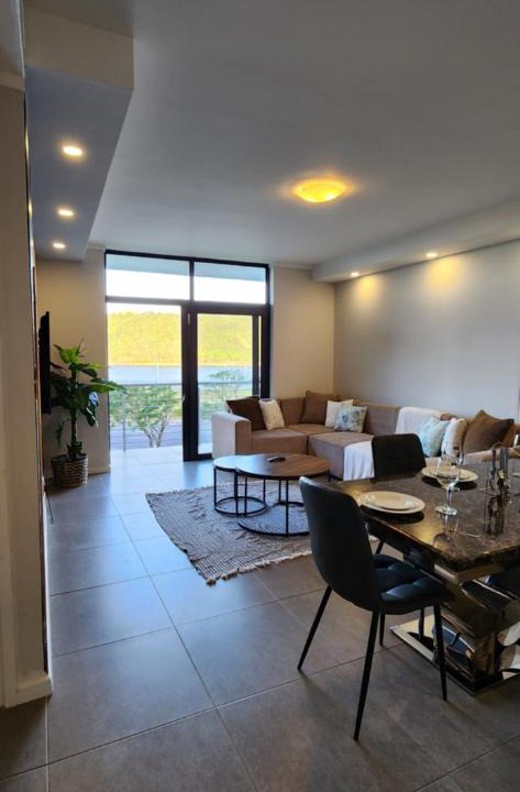 Durban Point Apartment | Accommodation Front - Charming 2 Sleeper in Point Waterfront