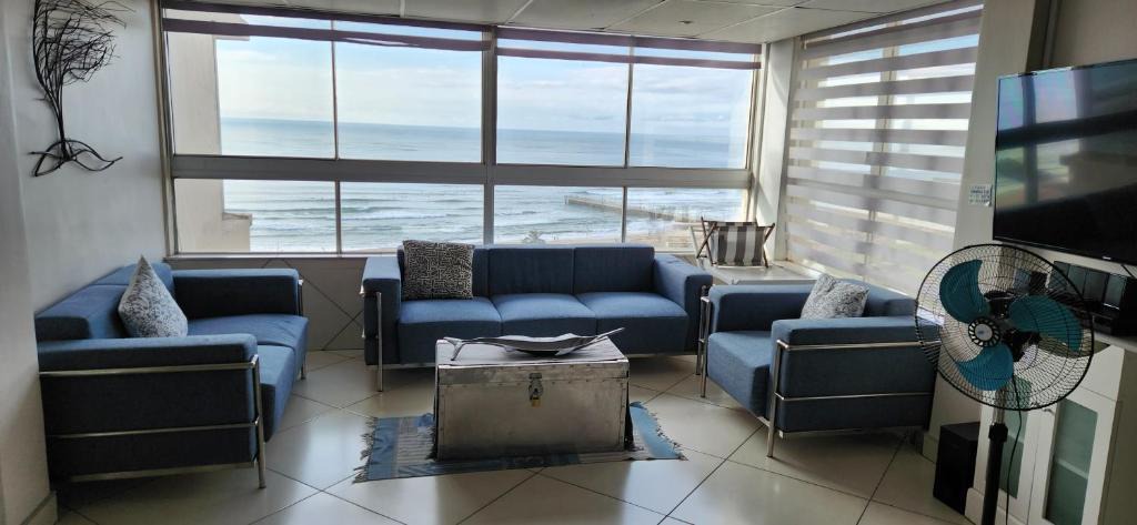 North Beach Apartment | Accommodation Front - Classy 4 Sleeper with Ocean Views