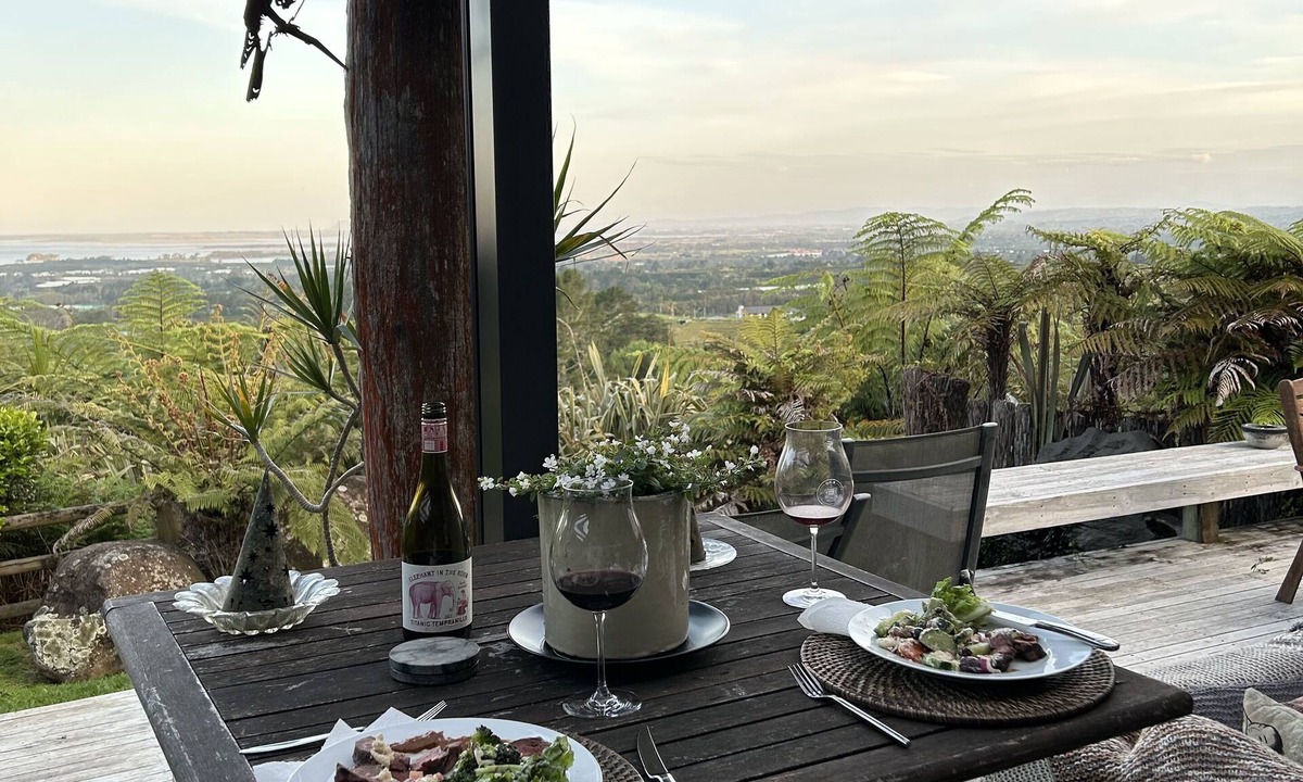 Katikati House | Beautiful Ocean View from Waihi Beach - Mt Maunganui Private Rustic country home