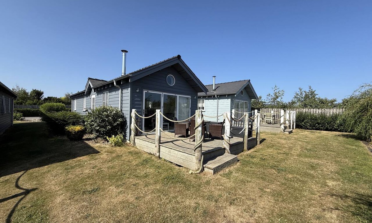 Filey Cottage | Blue Anchor Retreat - a beach house that sleeps 4 guests in 2 bedrooms