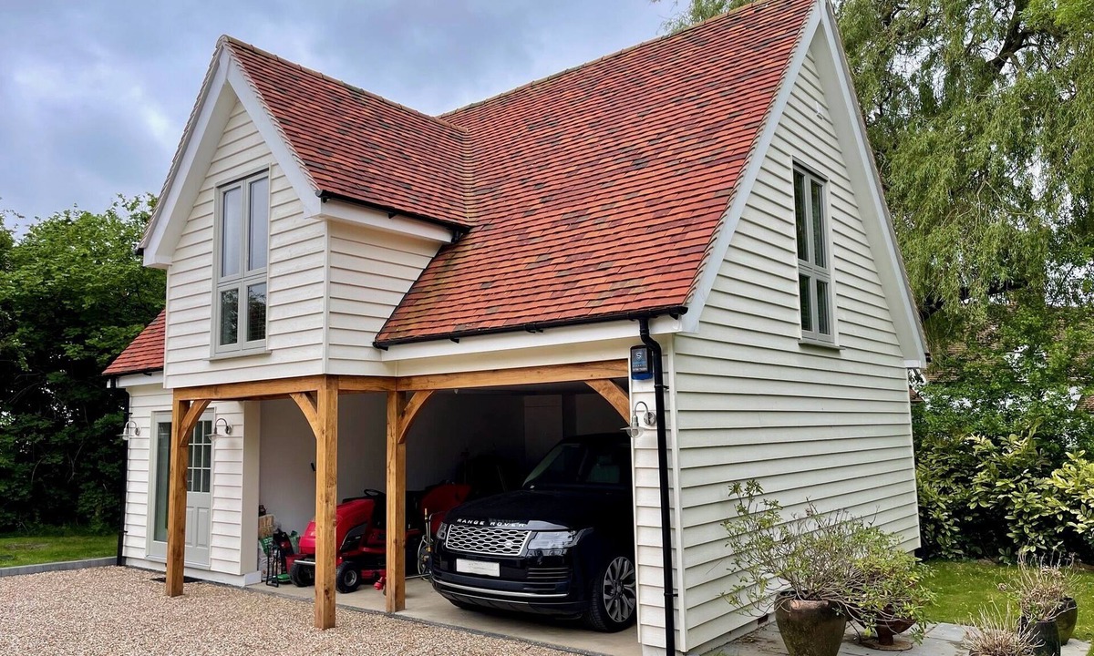 Howlett End Cottage | Debussys Guest House - 2 bed and 2 bathroom, near Saffron Walden