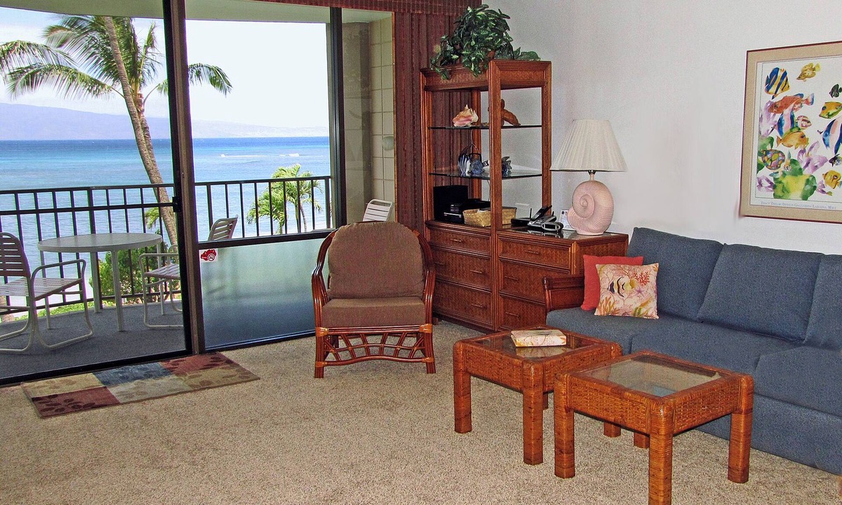 Kahana Condo | Direct Oceanfront Studio With Private Lanai