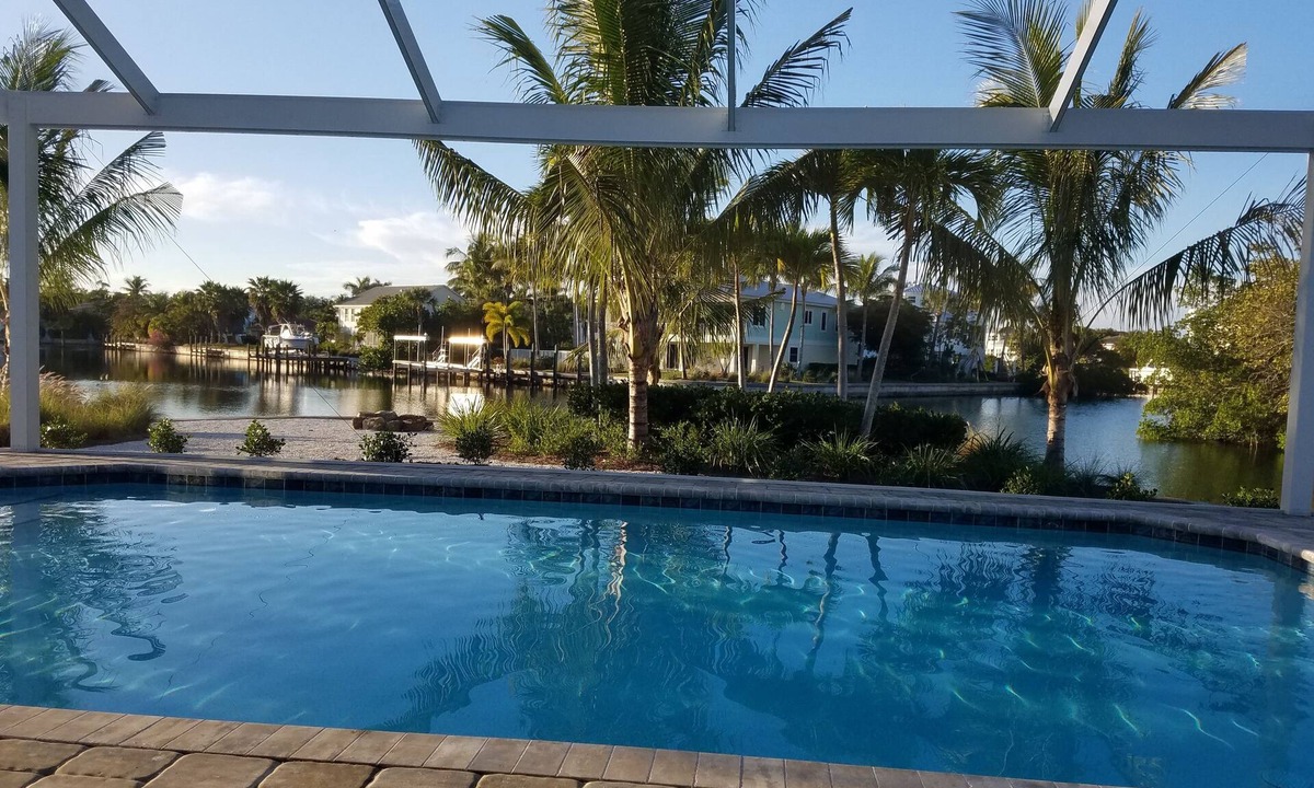 Sanibel Isles House | Dolphin Point -Water Front Canal Home on Sanibel Island