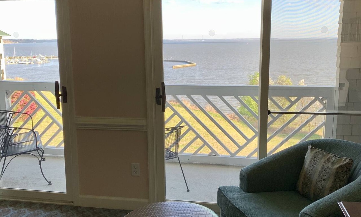 Kingsmill Condo | Luxury Riverfront Condo w/sunrise & sunset views