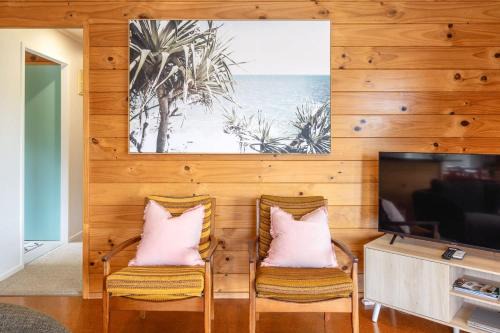 Blackpool House | Moa Cottage - Central Oneroa Village