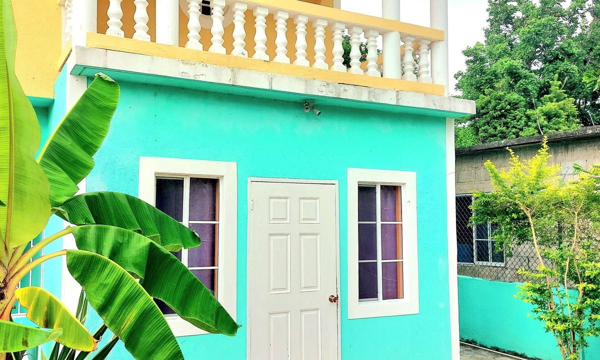 Orange Bay Apartment | Private Studio at the colorful Villa Anita, modern and spacious. Orange Bay.