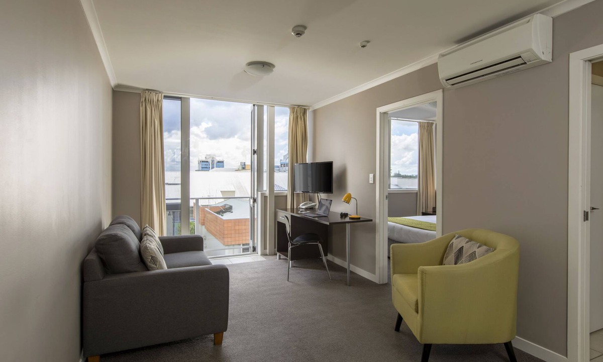 Hamilton Apartment | Quest On Ward