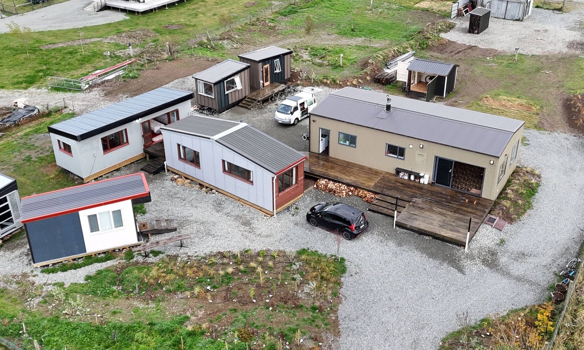 Lumsden Resort | Rural Retreat: Workshops, Family Reunion, Work Trip, Mini Conference, Adventure.