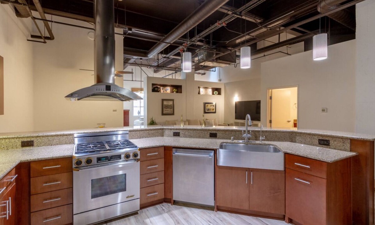 Civic Core Apartment | Sophisticated Comfort: Luxury Loft w/Chef's Kitchen in Gaslamp Quarter