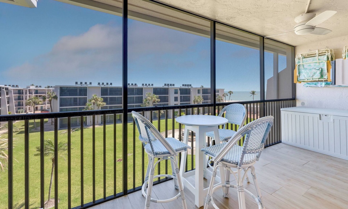 Beachview Country Club Estates Condo | Sundial Resort & Spa: Luxury 1BR condo on Sanibel Island, steps to the beach!