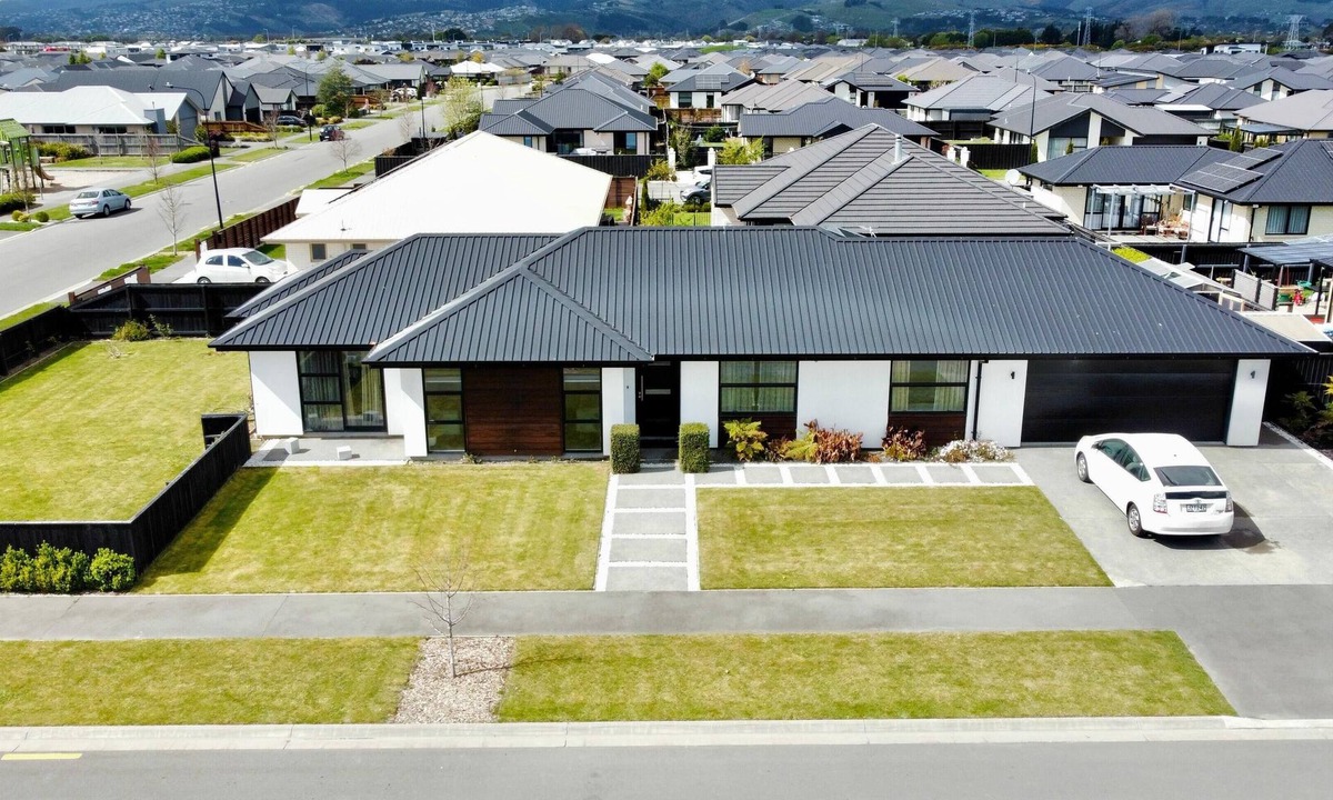 Hornby House | Your Private Modern Escape | Entire House Retreat