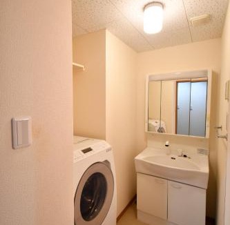 Hitoyoshi Apartment | ウエストワン サウス105Kawasemi