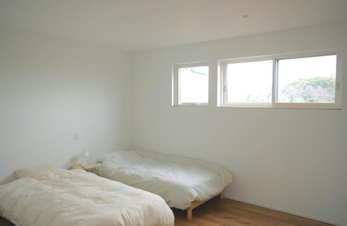 Nankoku Apartment | ゲストハウスGreen 新築貸し切り1組限定 駐車場付き