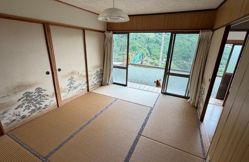 Miyoshi Apartment | レンタルハウスForest