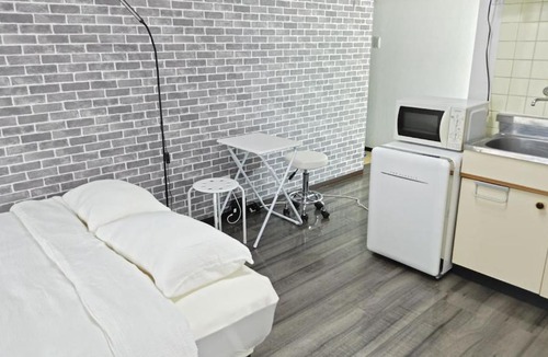 Kurume Apartment | 充実した設備のローコストルーム 福岡空港から高速バス直行