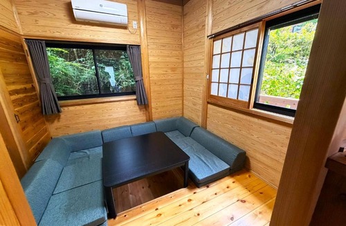 Amagase Onsen House | 天ケ瀬温泉の貸別荘は弐番館 4名様までは同じ料金です
