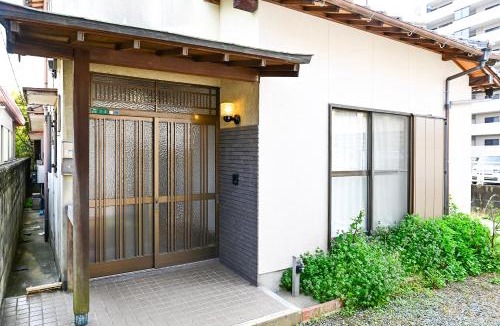 Chikushino House | 白梅別邸 二日市 Shiraume Bettei Futsukaichi