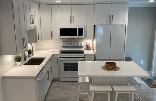 Sanibel House | 2 Bedroom Duplex - Close to Causeway/Walk to Nerita Beach!