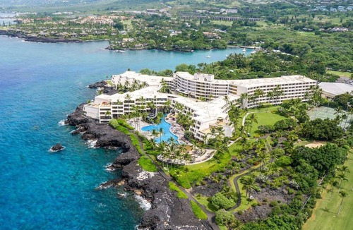 Keauhou House | 3 x Club Ocean View 2 Double Beds at Outrigger Kona Resort and Spa