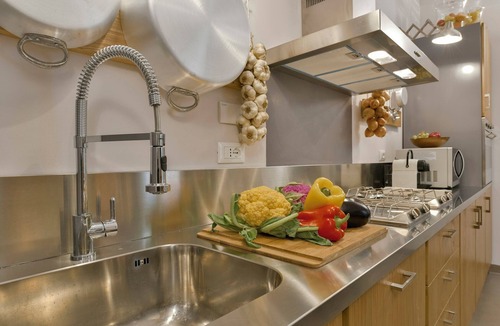 Oltrarno Apartment | 4BR Deluxe Palazzo Iconic Views Pitti Palace Infra-red Sauna Wine