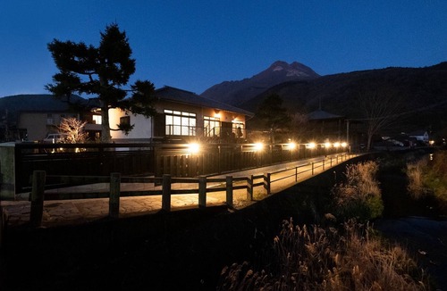 Yufuin Onsen House | A hotel limited to one group per day /Yufu Ōita