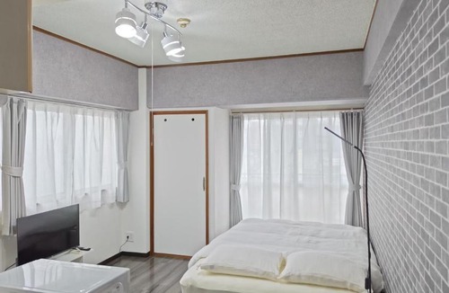 Kurume Apartment | A low-cost room with full facilities! Direct express bus from Fukuoka Airport!