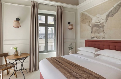 Monastiraki Hotel | Airy Athens Suites - King Size with Balcony in the Heart of Syntagma