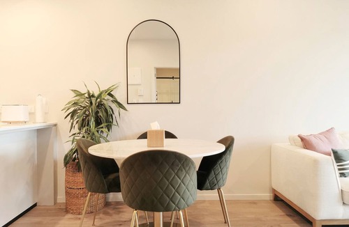 Albany Apartment | Albany Centre - 2 Bedrooms with Free Carpark - Walk to mall and Bus station