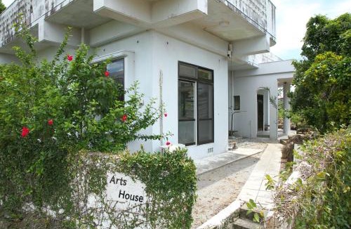 Motobu Villa | Arts house