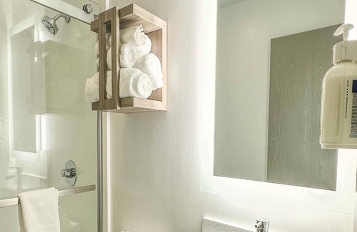 Henrietta Hotel | Baymont by Wyndham Henrietta/Rochester