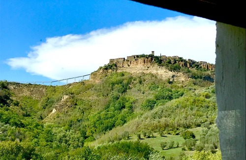Bagnoregio Villa | BEAUTIFUL DIMORA CIVITA OF BAGNOREGIO -3 bedrooms 2 bathrooms-family-garden-whole house