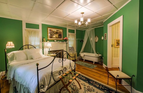 West Jefferson Bed & Breakfast | Buffalo Tavern Bed & Breakfast