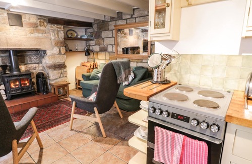 Staithes Cottage | BULMERS COTTAGE, pet friendly, character holiday cottage in Staithes
