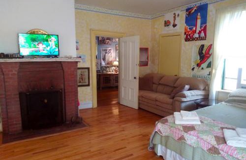 Souris Bed & Breakfast | Bulwinkles Place B&B