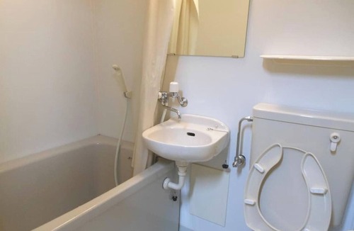 Amakusa RV Rental | Bungalow for 6 people No bedding no air conditio/Amakusa City Kumamoto
