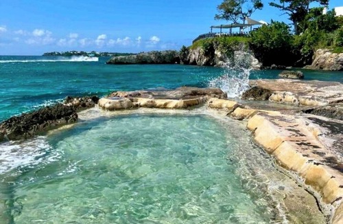 Negril House | Charming 2-bedroom ocean-front townhouse in Point Village Negril
