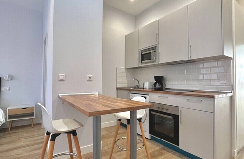 Hortaleza Apartment | Charming Accommodation near IFEMA