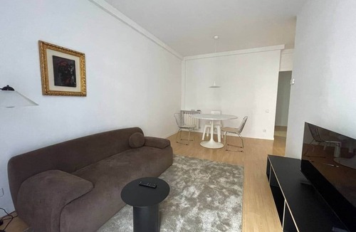 L'Antiga Esquerra de l'Eixample Apartment | Charming Eixample Flat | Private Balcony