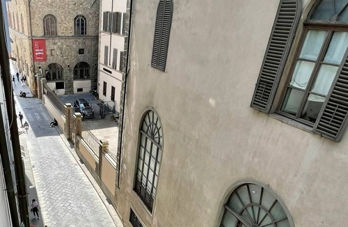 Duomo House | Charming two bedrooms Apartment in the very heart of Florence
