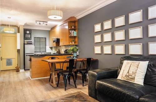 Stellenbosch Central Apartment | Definitely the perfect spot in central Stellenbosch with your own balcony