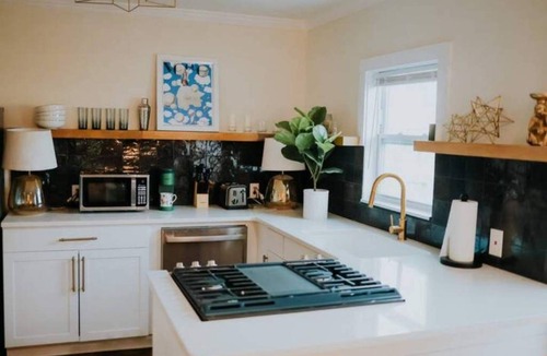 Bunkers Cove House | Dream On – Style & Comfort near Historic Downtown Panama City and Beaches