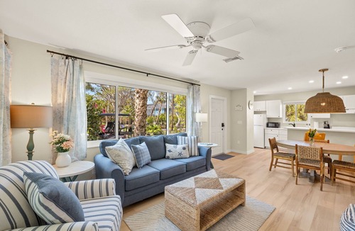 Sanibel House | Driftwood Inn