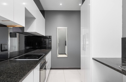Salt River Apartment | Executive 2-Bedroom Apartment with 180° City Views in Cape Town