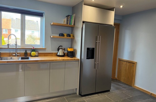 Holworth House | Family home close to Lulworth Cove, Durdle Door, The Tank Musuem & Monkey World