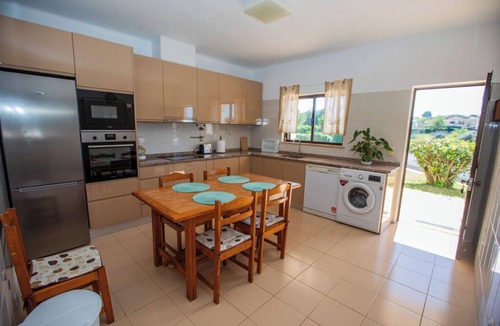 Poco Partido Villa | Fantastic breaks in the charming Villa Martinho in Carvoeiro Beach