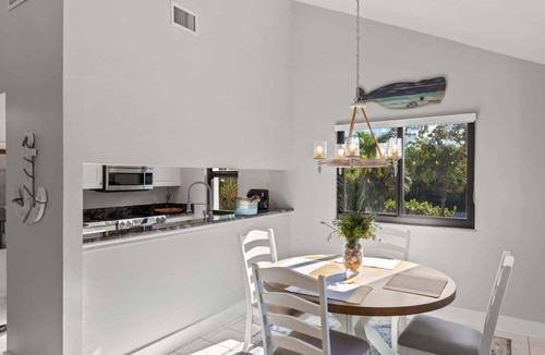 The Dunes House | Gorgeous Residence in the Esteemed Sanibel Dunes Community