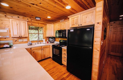 Draper Cabin | Gorgeous Riverfront Home w/Large Flat Yard 3B