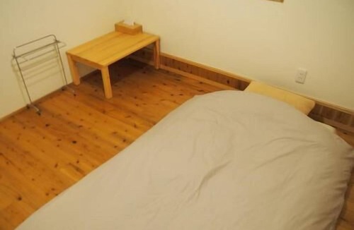 Shinkamigoto House | Goto Backpackers Pole